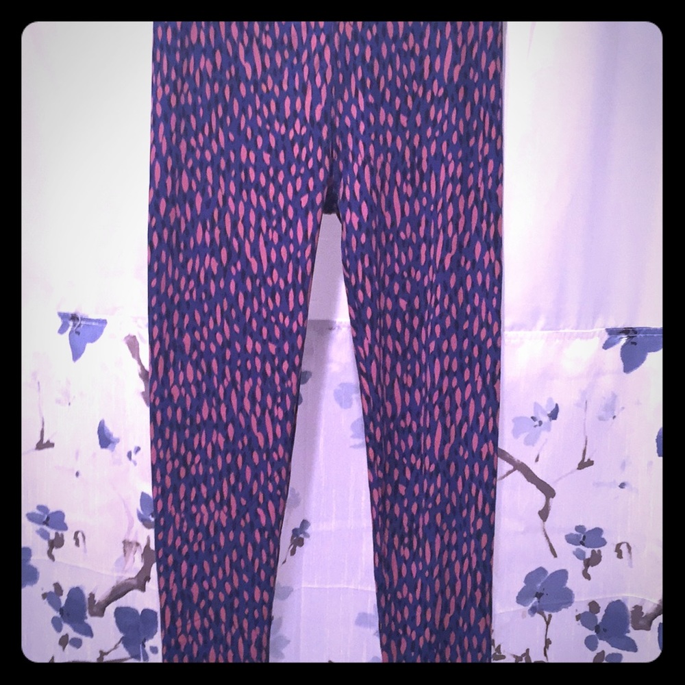 LulaRoe one size leggings